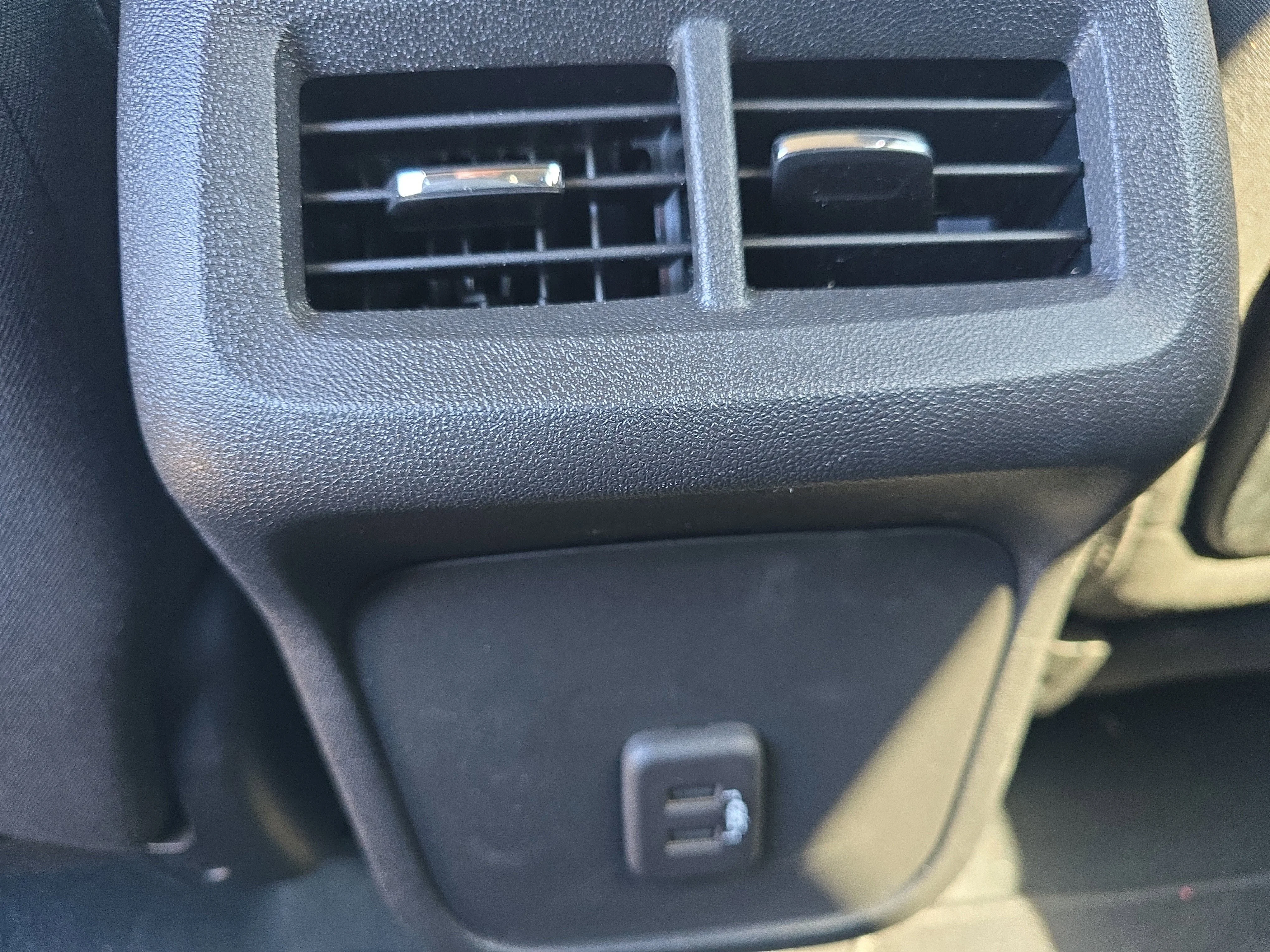 Used 2023 Sterling Metallic GMC SLE image 15