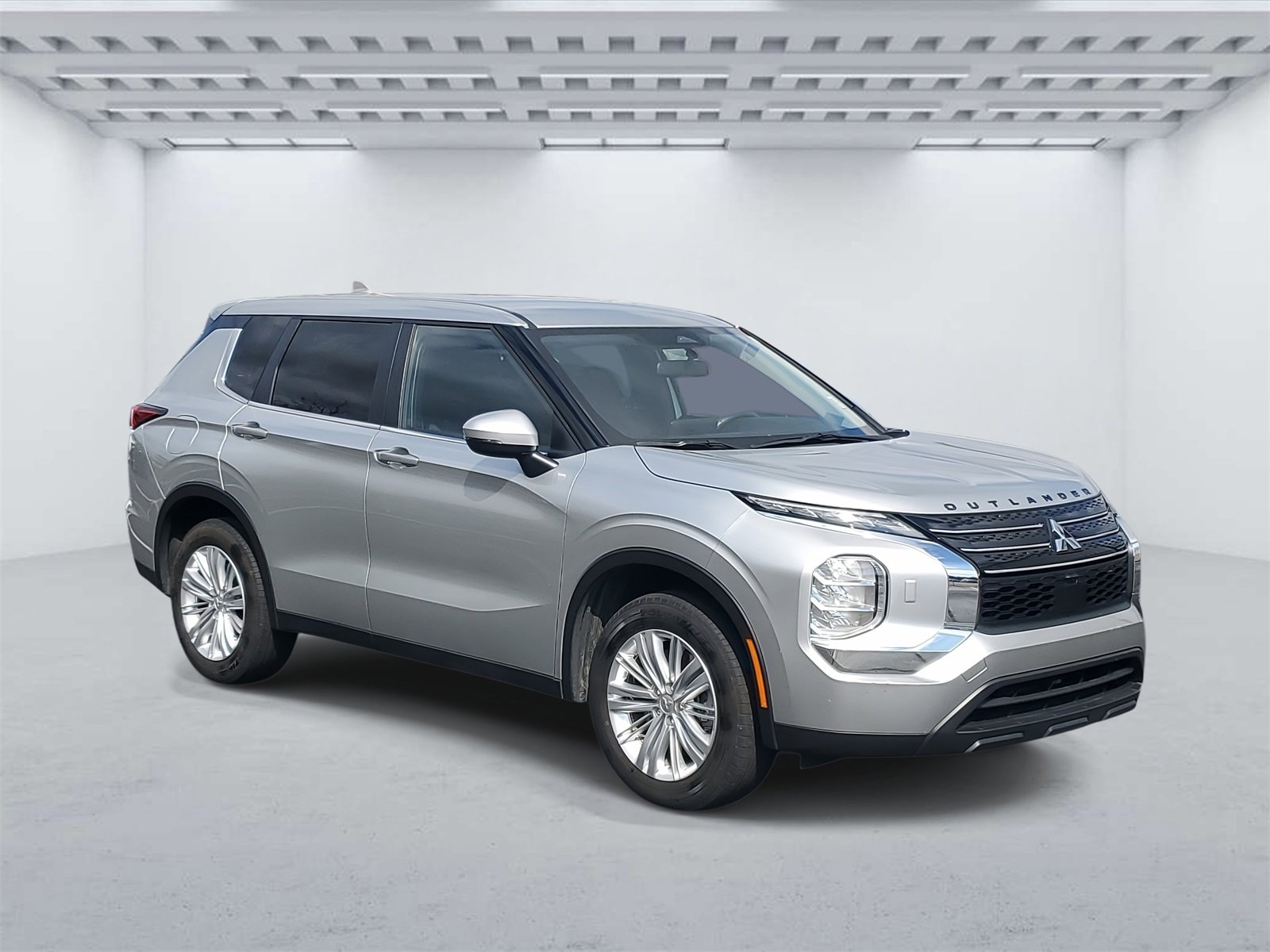 2023 Mitsubishi Outlander ES