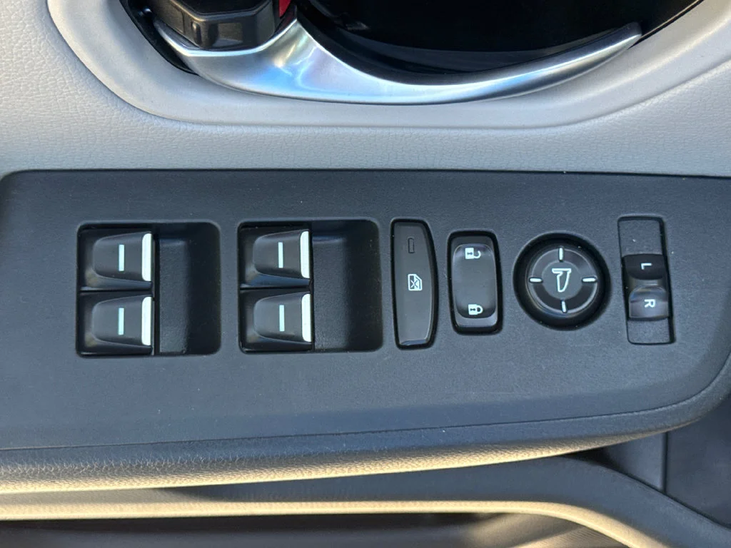 2025 Honda Pilot Touring - Photo 15
