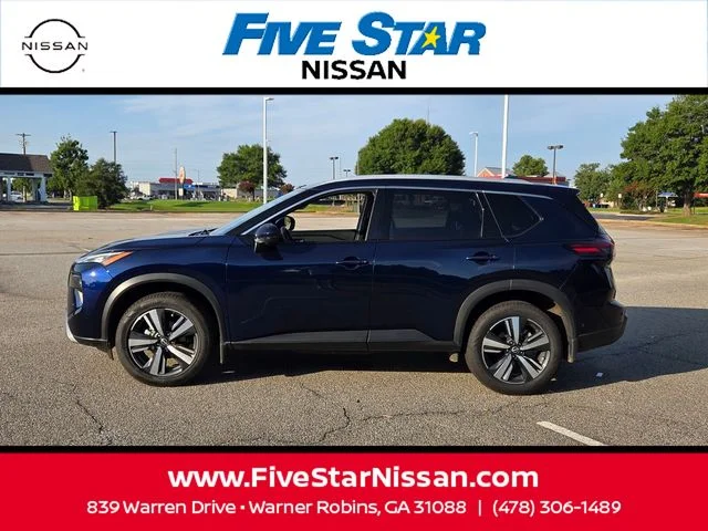 Used 2024 Blue Nissan SL image 4