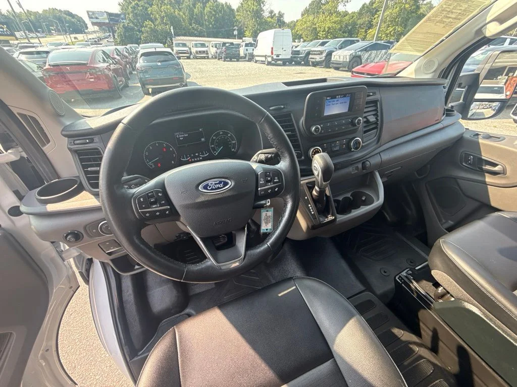 Used 2023 White Ford Base image 7