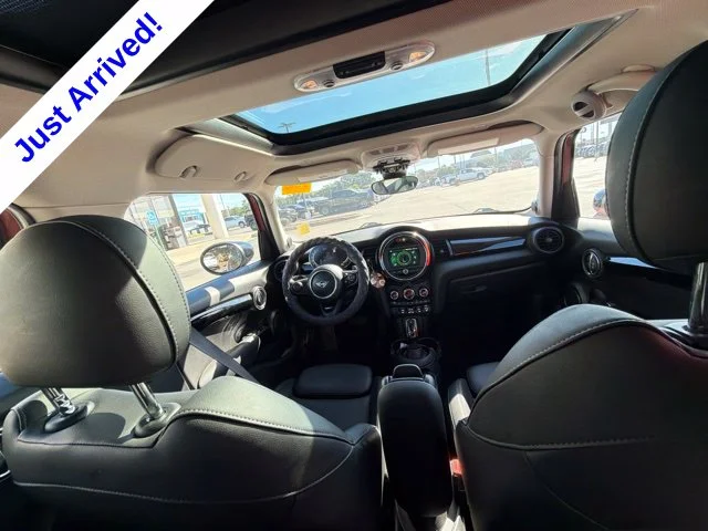 Used 2021  MINI Classic image 36