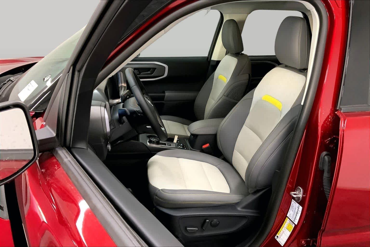 New 2026 Ruby Red Metallic Tinted Clearcoat Ford Badlands® image 8