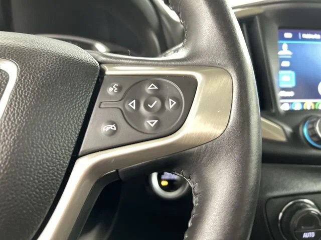 Used 2018 RED QUARTZ TINTCOAT GMC Denali image 12