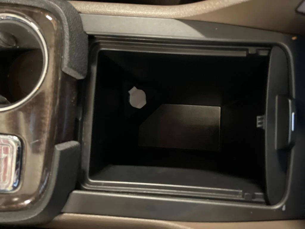 Used 2017 White GMC Limited image 26