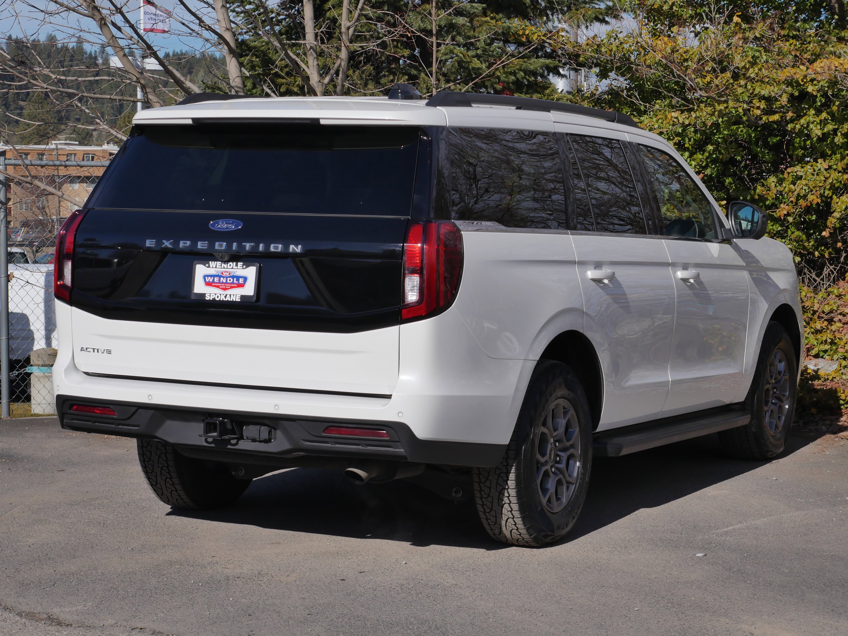 Certified Used 2025 Star White Ford Active image 26