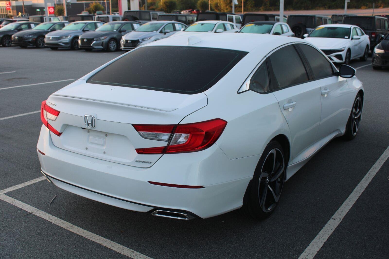 Used 2020 Platinum White Pearl Honda Sport image 4