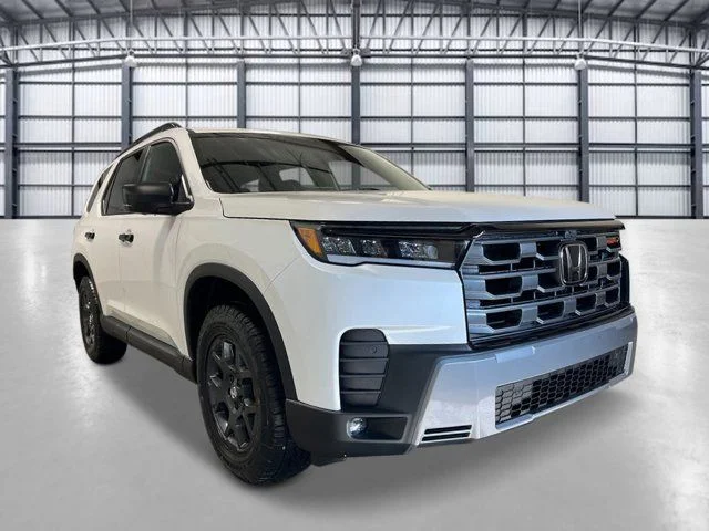 New 2026 Platinum White Pearl Honda TrailSport image 9