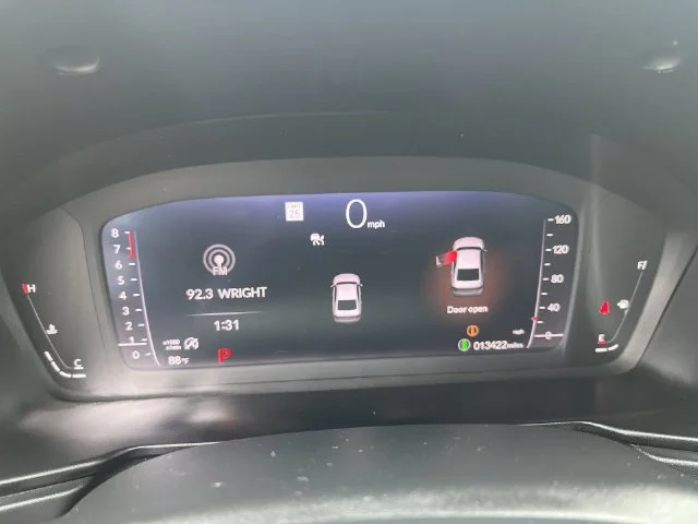 Used 2025  Honda LX image 13