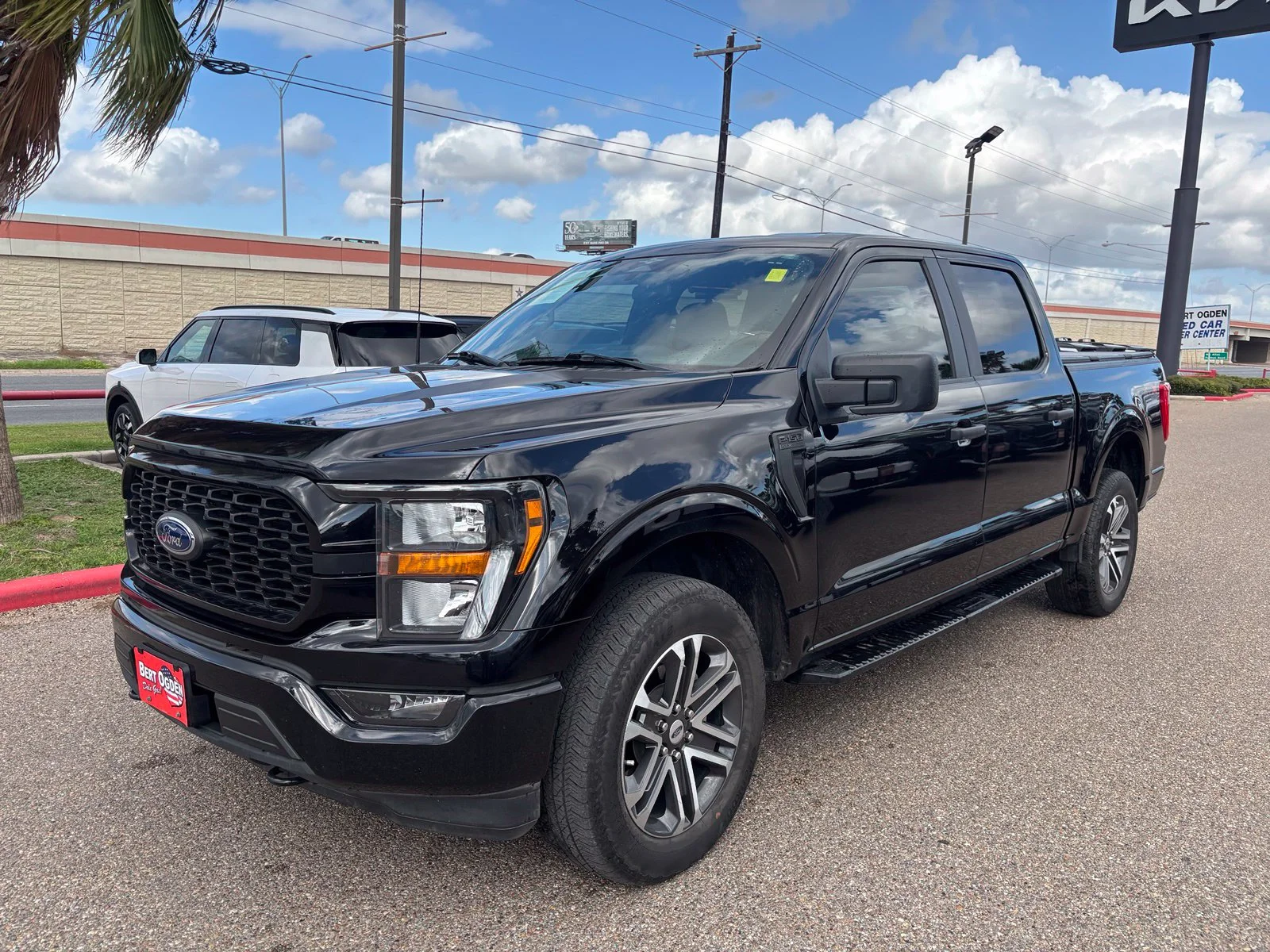 Used 2023 Black Ford XL image 3