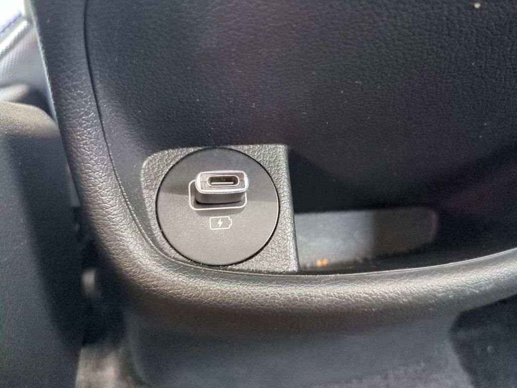 2023 Hyundai Kona EV Limited - Photo 17