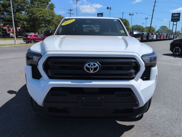 2025 Toyota Tacoma SR - Photo 8