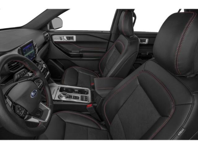 Used 2024 Gray Metallic Ford ST-Line image 9
