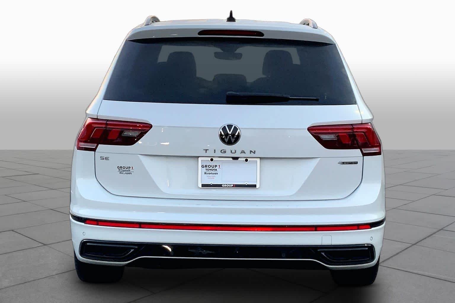 Used 2023 Opal White Pearl Volkswagen SE R-Line Black image 5