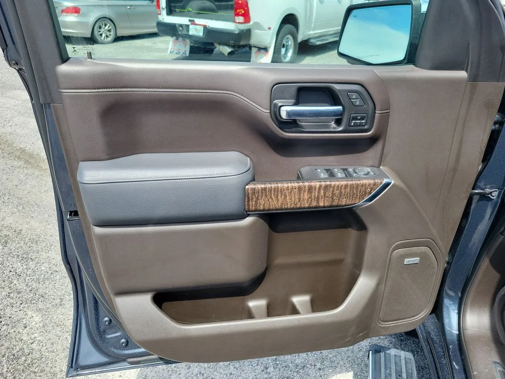 Used 2021 Dark Sky Metallic GMC Denali image 11