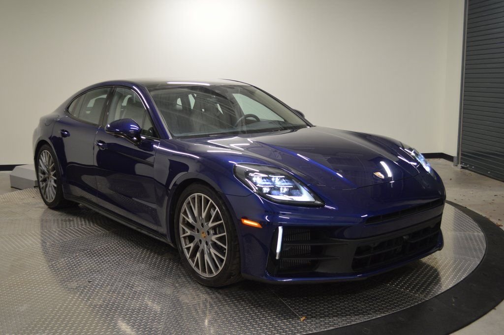 Used 2025 Blue Porsche  image 9