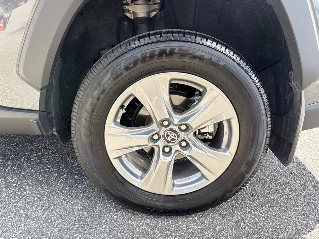 Used 2025 Gray Toyota XLE image 11
