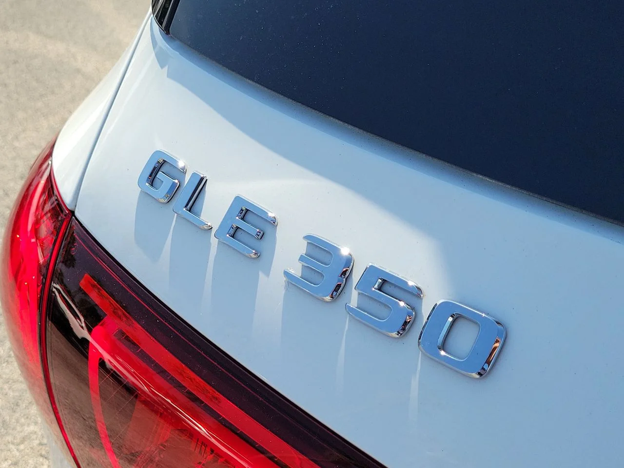 Certified Used 2023 White Mercedes-Benz GLE 350 image 7