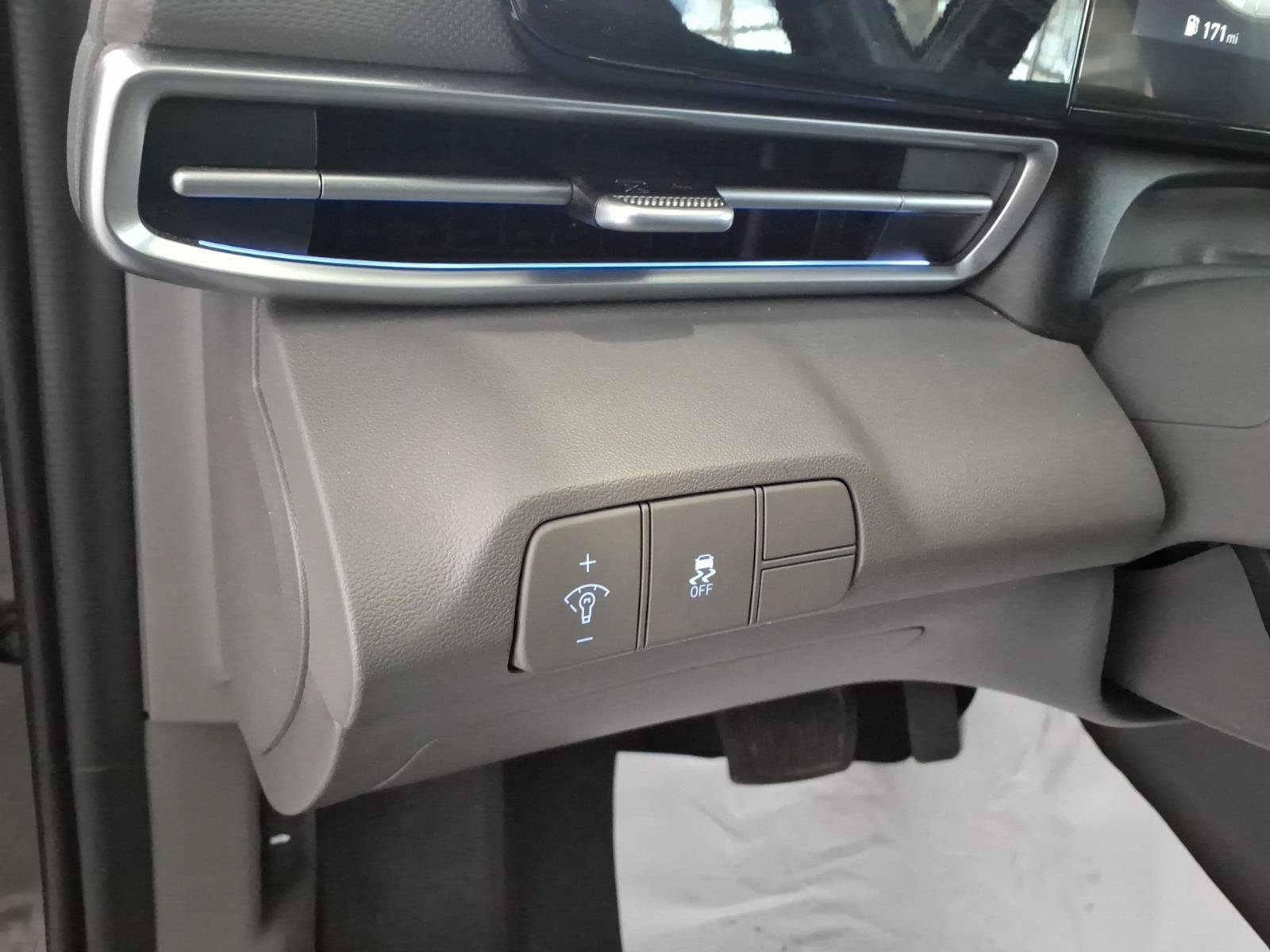 Certified Used 2024 Amazon Gray Hyundai SEL image 20