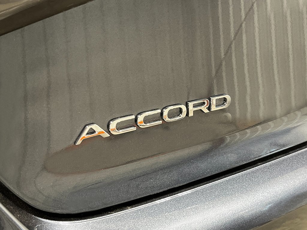 New 2026 Meteorite Gray Metallic Honda SE image 6