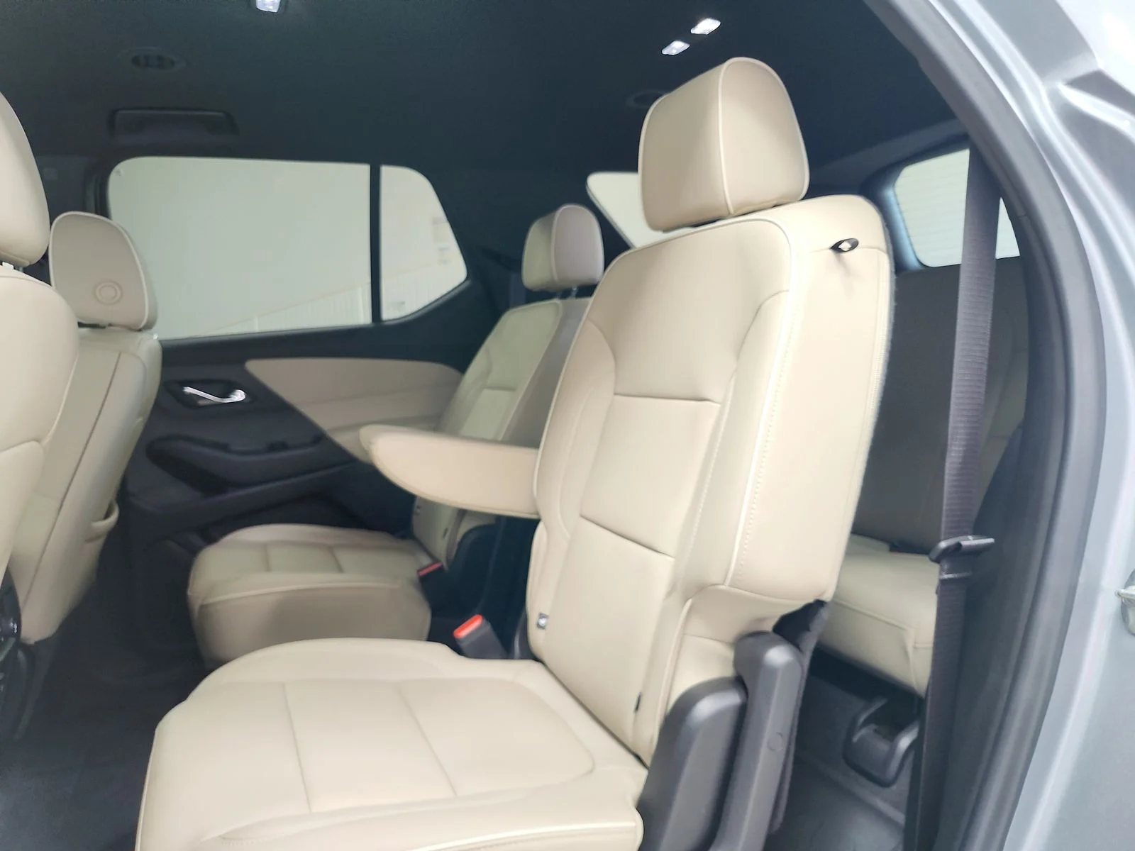 Used 2023 Gray Chevrolet Premier image 11