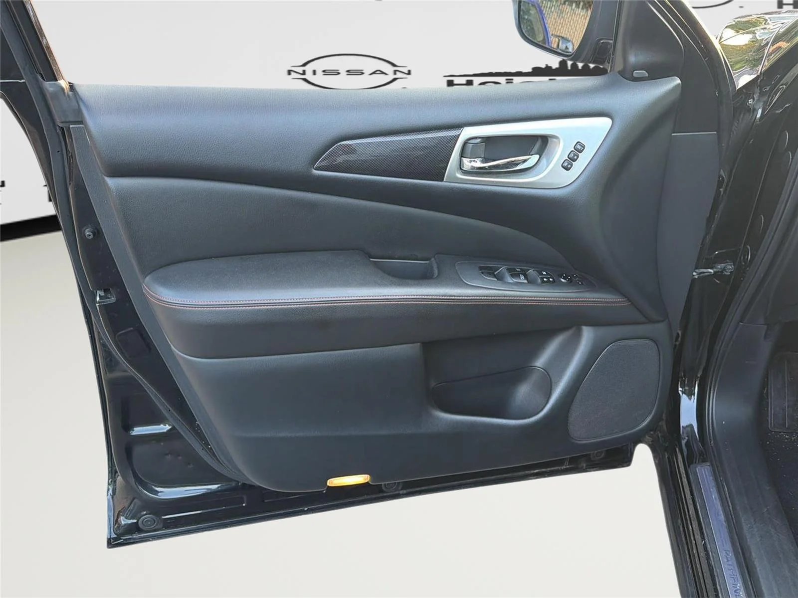 2019 Nissan Pathfinder SL - Photo 9