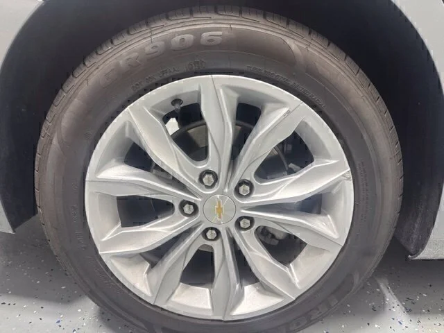 Used 2025 Gray Chevrolet LT image 6