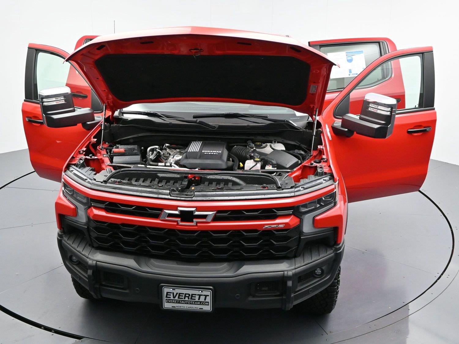 Used 2024 Red Hot Chevrolet ZR2 image 47