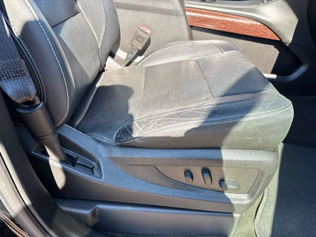 Used 2017 Black GMC SLT image 18