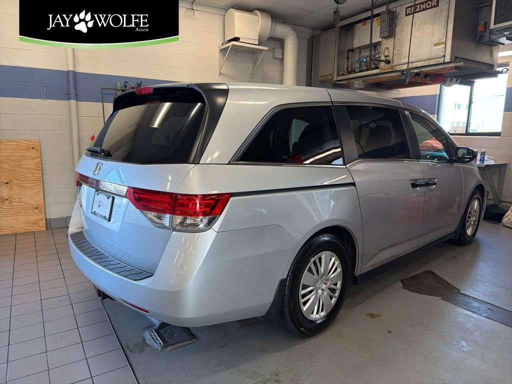 2014 Honda Odyssey LX's photo