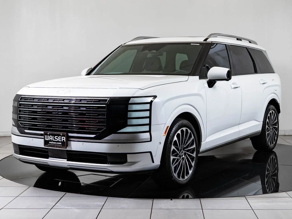 Used 2026 Creamy White Pearl Hyundai Calligraphy image 1
