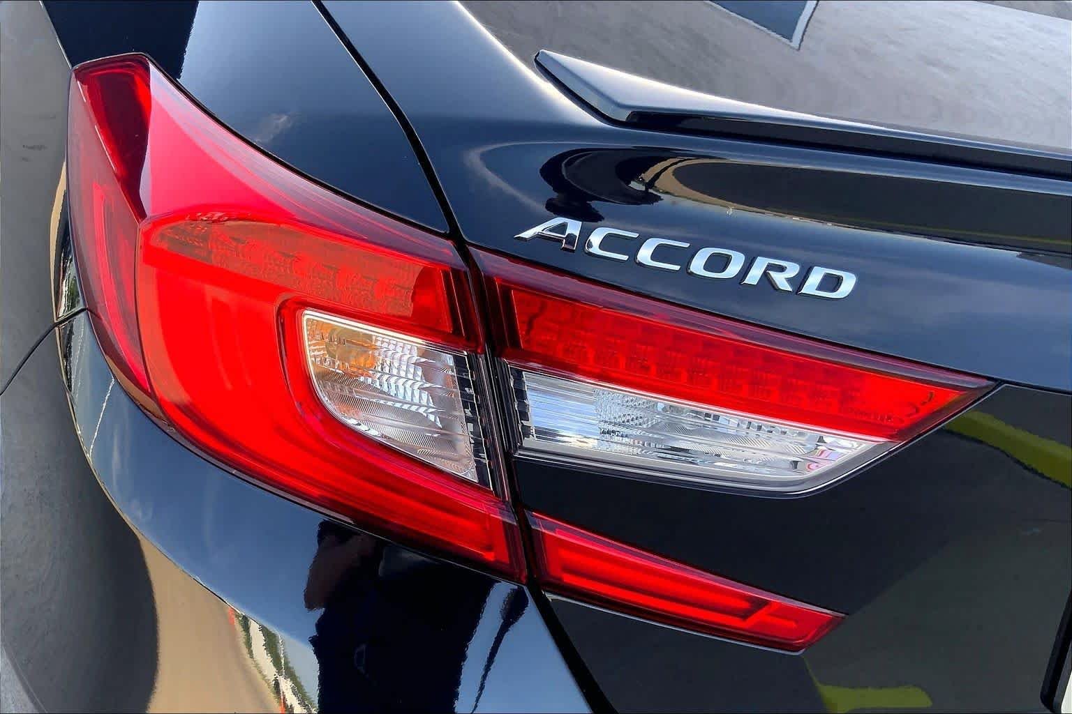 Used 2019 Crystal Black Pearl Honda Sport 1.5T image 25