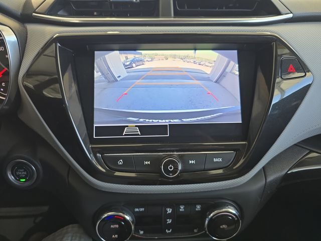 Used 2021 White Chevrolet LT image 16