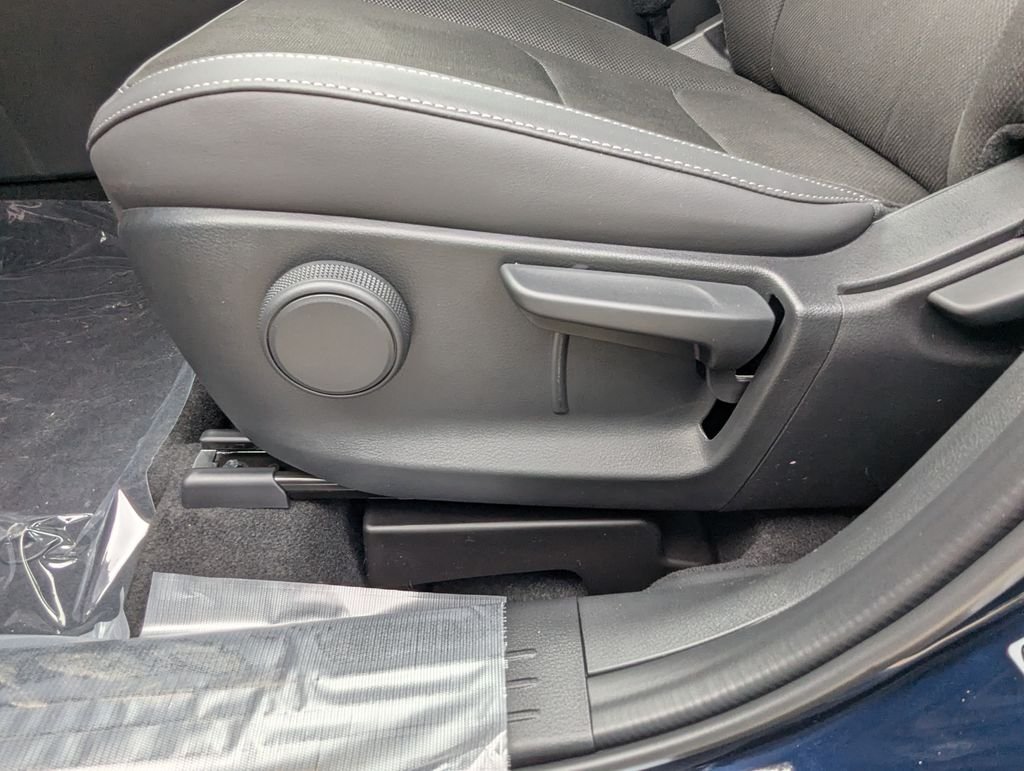 New 2026 Navy Blue Mica Mazda 2.5 S Select AWD image 11
