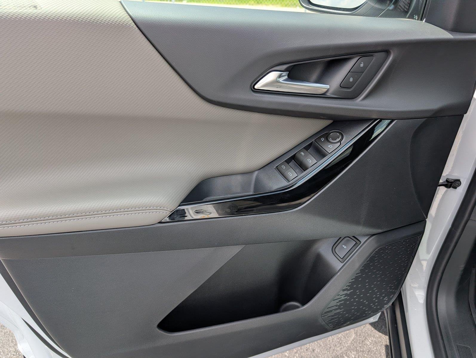 New 2026 Summit White Chevrolet LT image 13