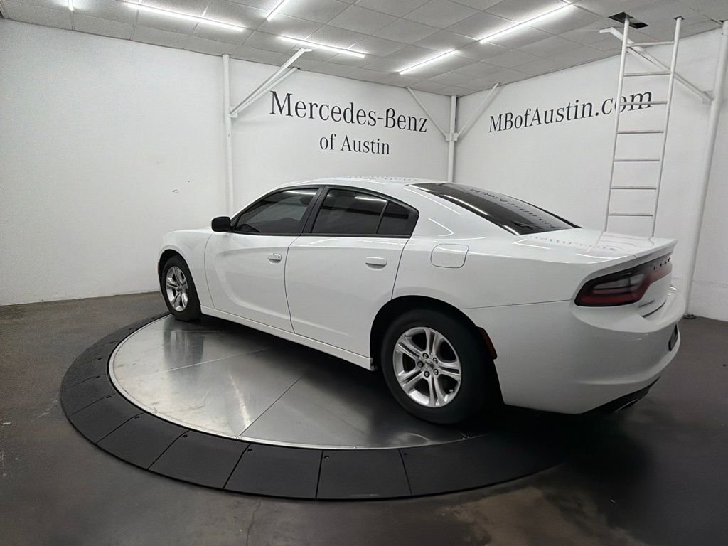 Used 2017 White Dodge SE image 5