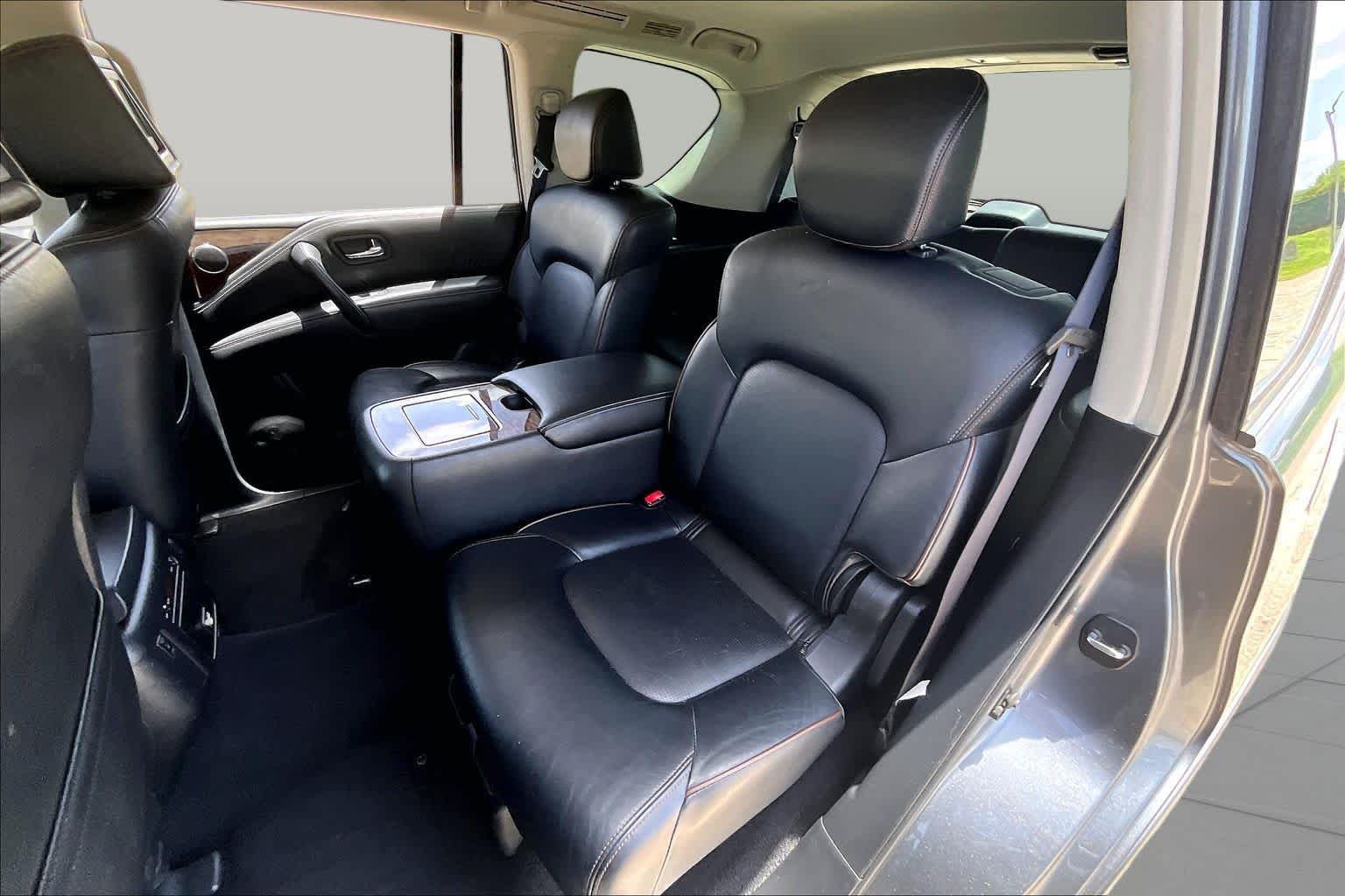 Used 2017 Gun Metallic Nissan Platinum image 19