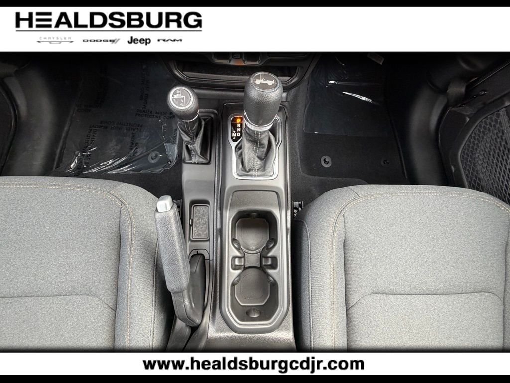 2026 Jeep Wrangler 4-Door Sahara - Photo 24