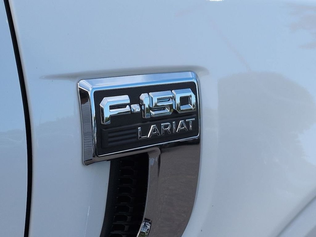 New 2026 Star White Metallic Tri-Coat Ford Lariat® image 62