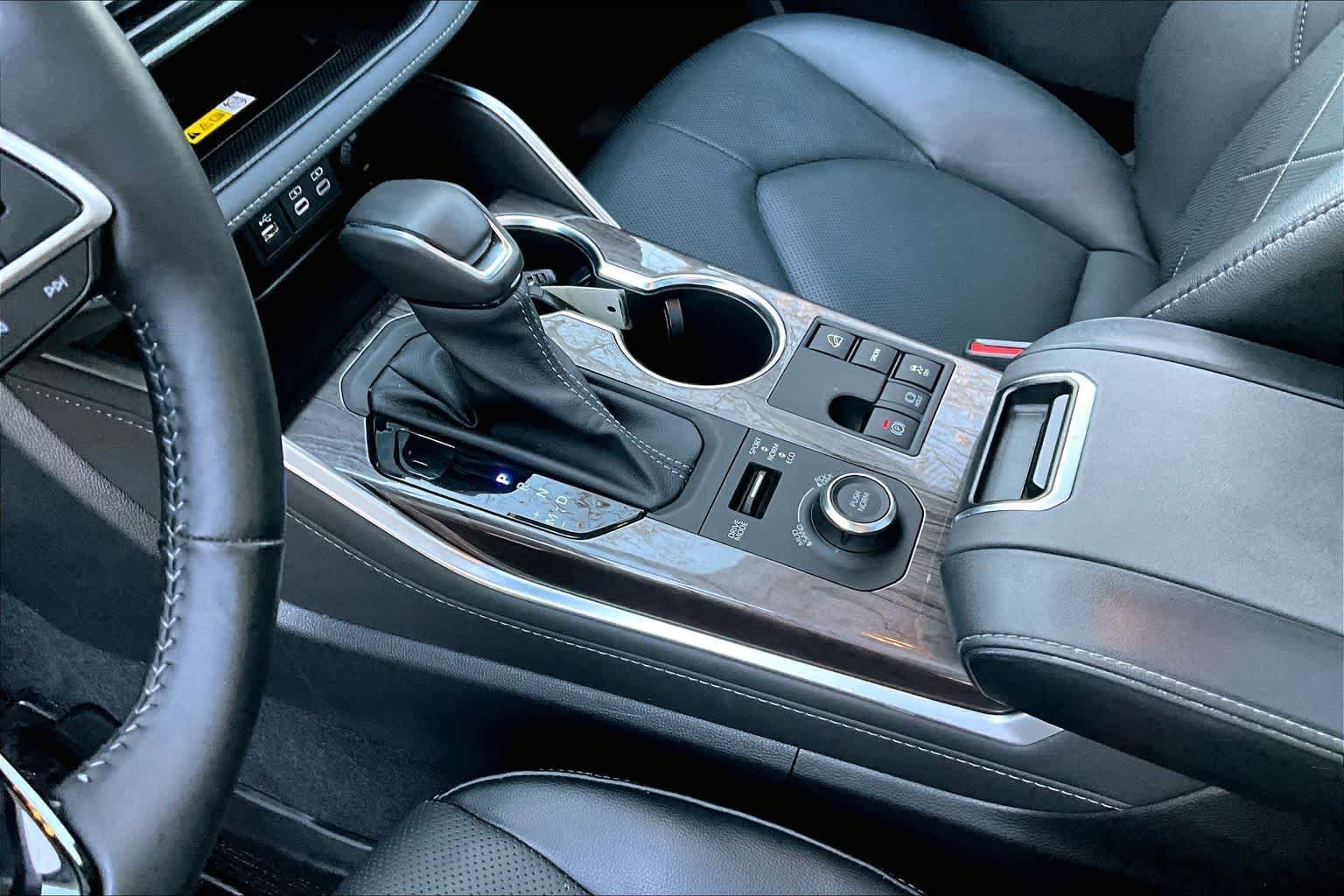 2023 Toyota Highlander Platinum - Photo 16