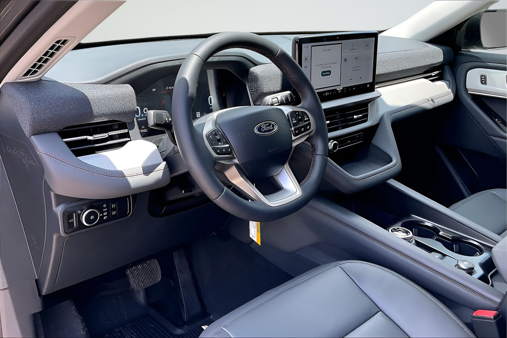 New 2026 Carbonized Gray Metallic Ford Active image 7
