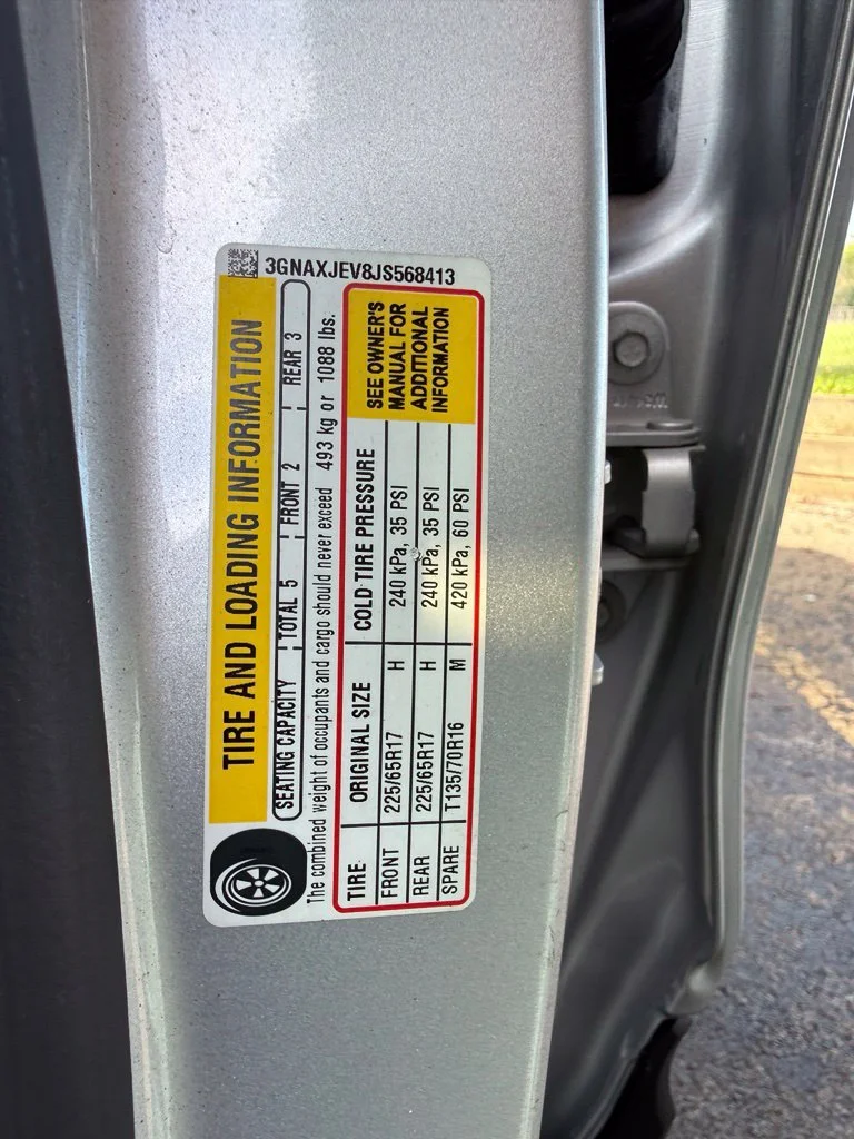 Used 2018 Silver Chevrolet LT image 33