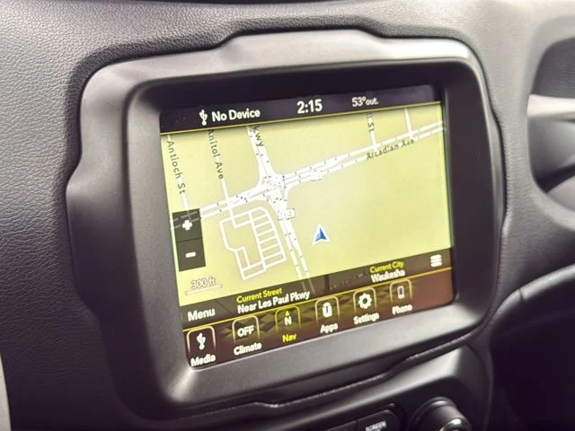 Used 2023 White Jeep Trailhawk image 19