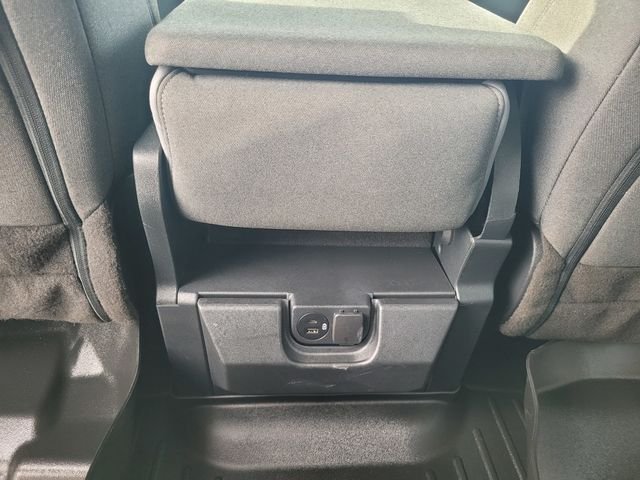 Used 2023 Gray Ford XLT image 17