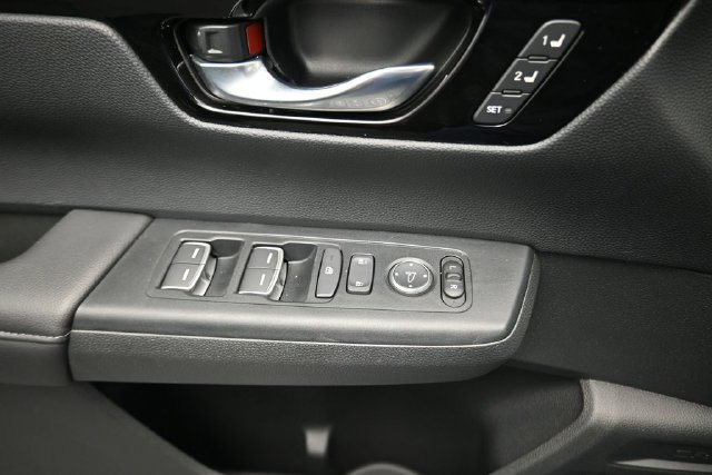 Used 2024  Honda EX-L image 16