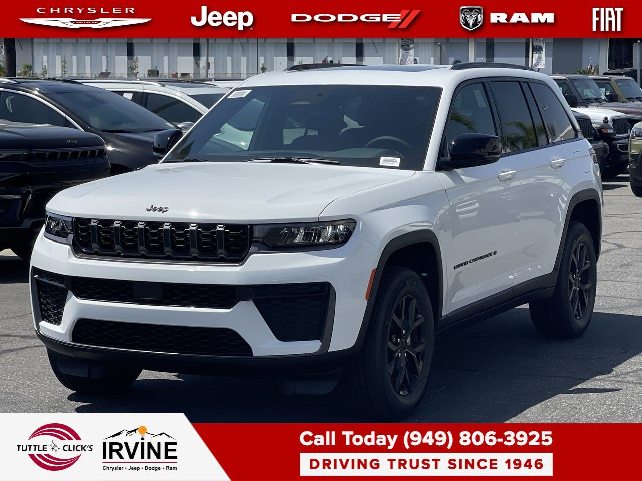 New 2026 Bright White Clear-Coat Exterior Paint Jeep Laredo Altitude image 3