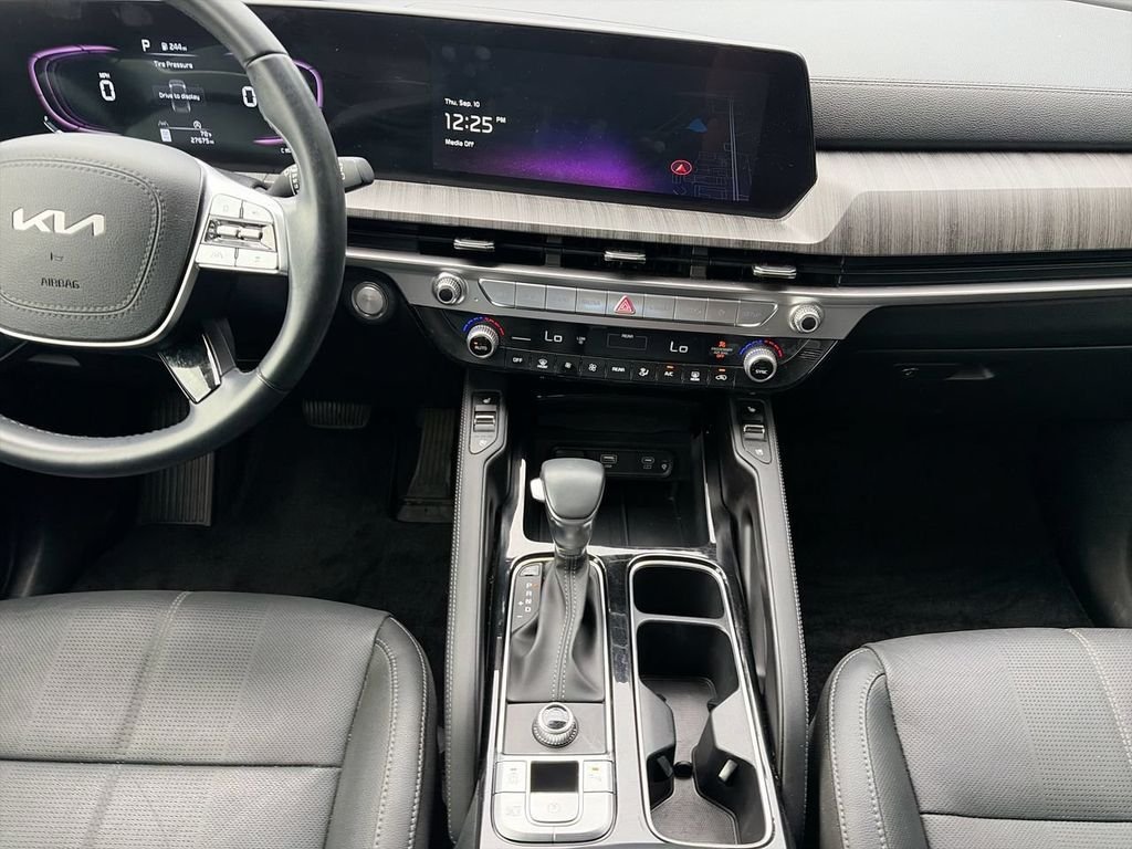 Used 2024 Silver Kia EX image 12