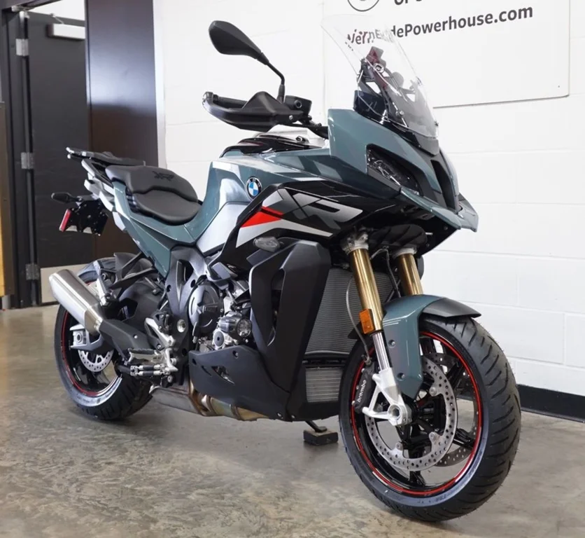 New 2026 SAGE GREEN METALLIC BMW 1000 XR Sage Green Metallic image 3