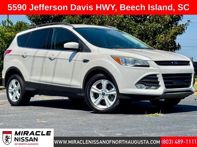 Used 2014 White Ford SE image 1