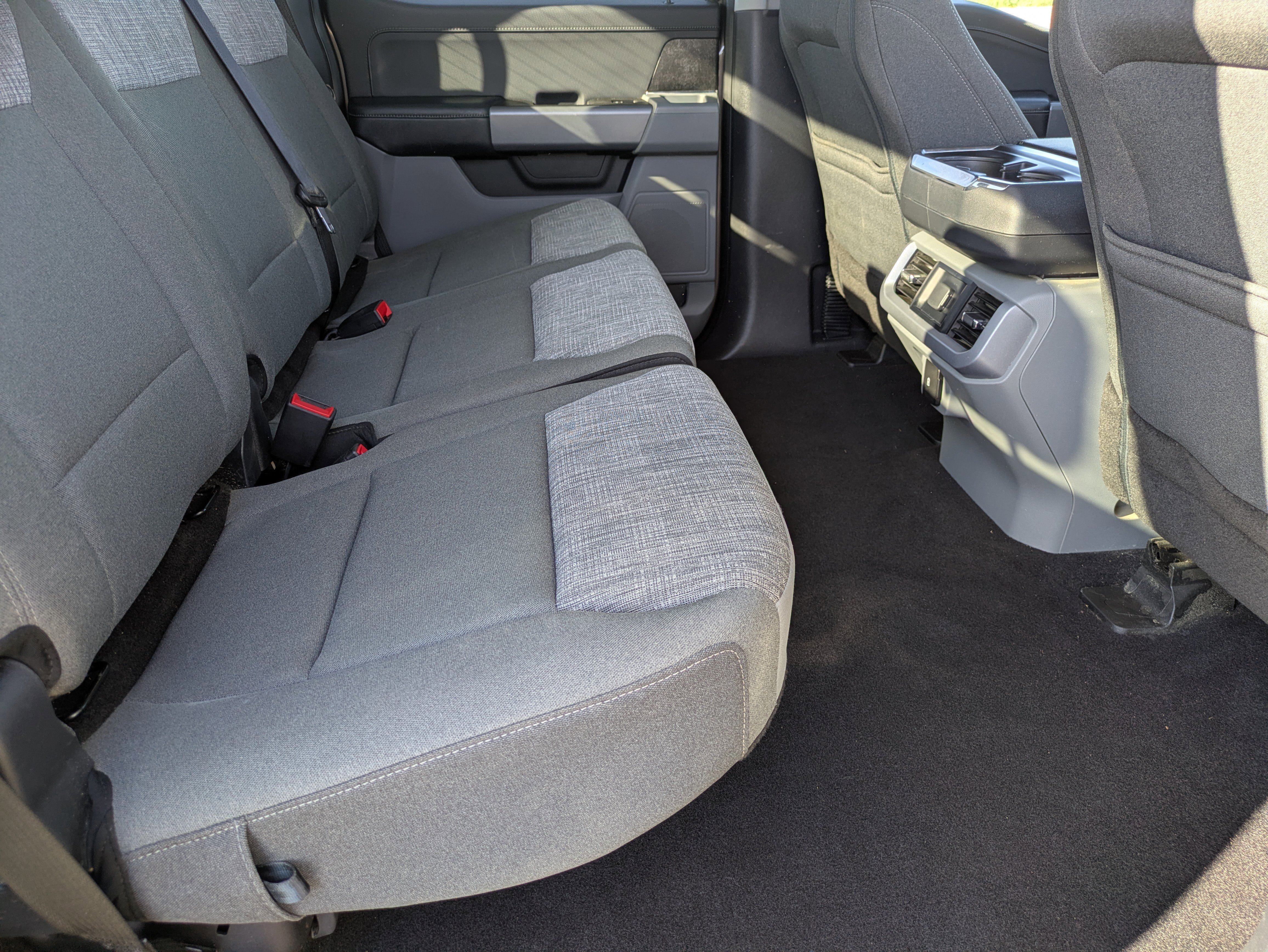 Used 2023 Bronze Ford XLT image 13